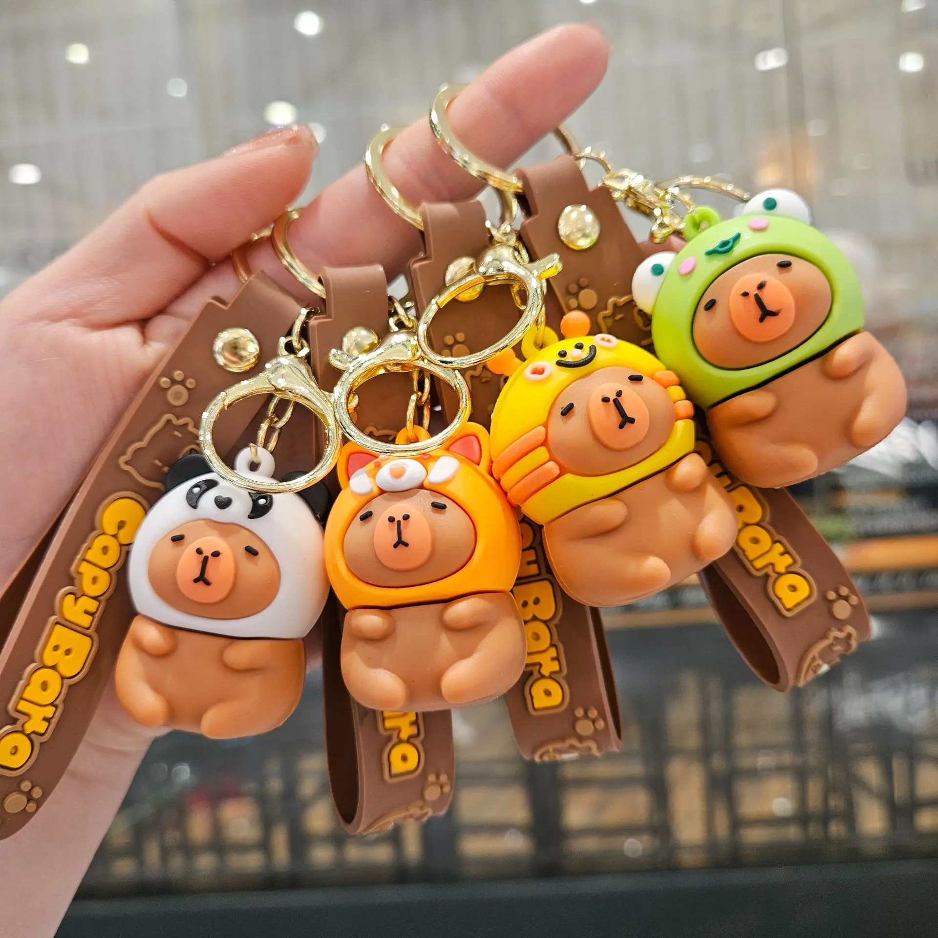 

4/5pcs Creative Capybara Keychains For Car Keychain Anime Cartoon Pendant Women Doll Keyring Gifts