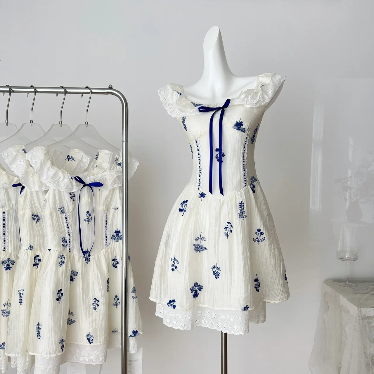 

Fairy Style Embroidered Floral Dress for Women's Summer French Square Collar Slim Fit A-line Short Dress Fashion Female Clothes