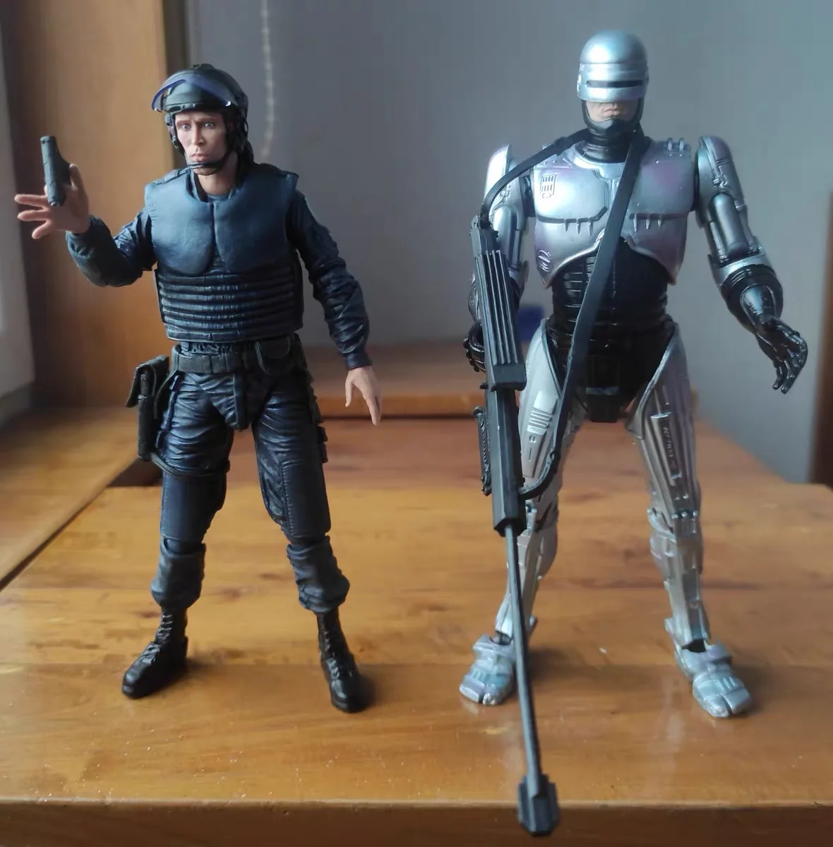 Neca 42143 Action Figure Robocop Police Officer Murphy Ocp Uniform Version Movable Doll Anime Figures Model Collection Toy Gifts