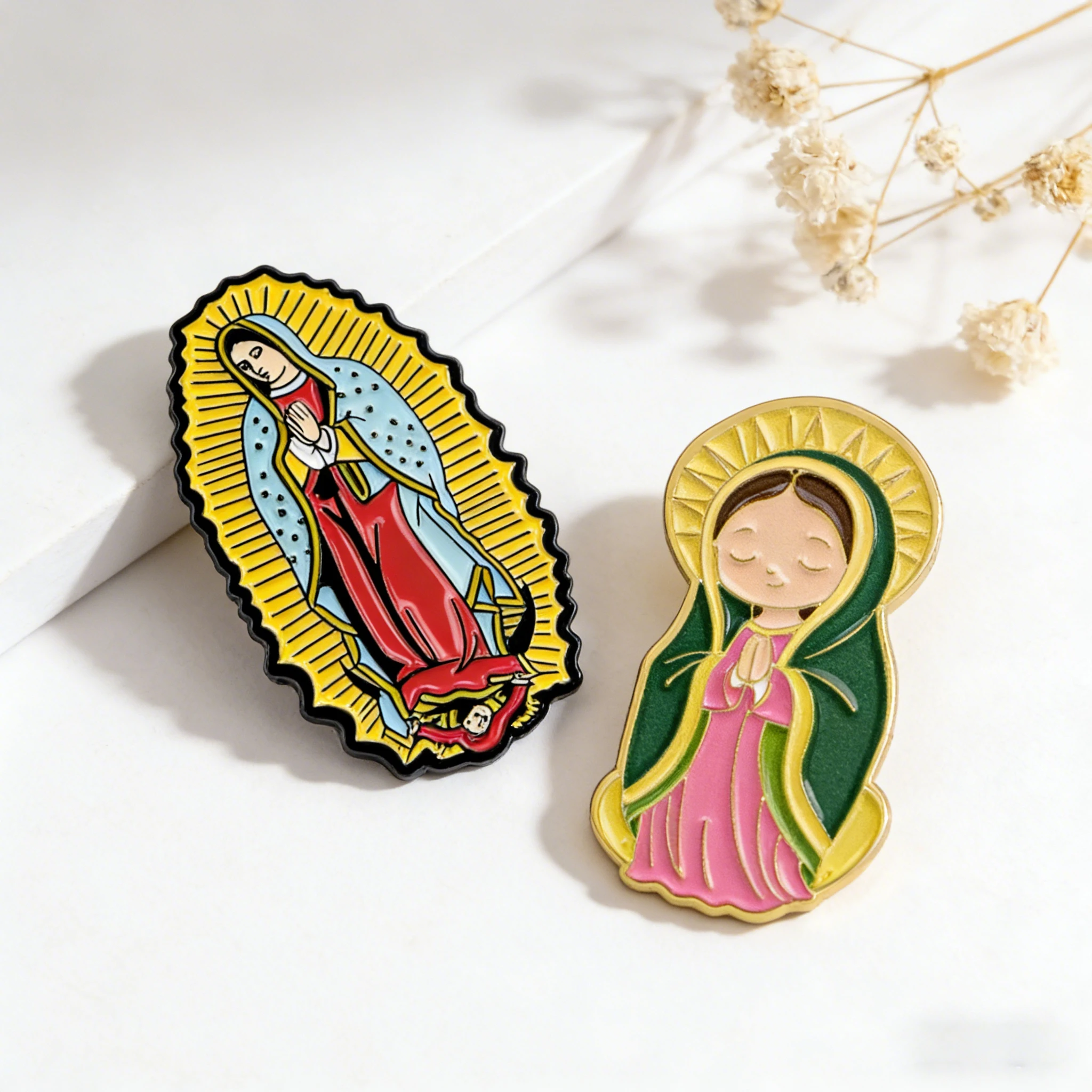 Juego de 2 broches esmaltados de Nuestra Señora de Guadalupe, estilo retro religioso, insignias de metal para camisa vaquera, accesorios de joyería, regalos
