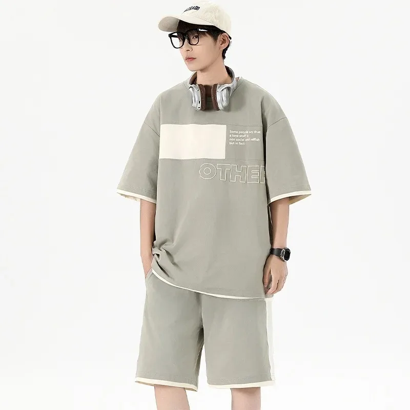 

Повседневный костюм, мужские шорты с короткими рукавами, летняя тенденция 2026, футболка из ледяного шелка, тонкий модный комплект из двух предметов