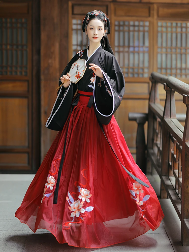 

High Quality WeiJin Dynasty Floral Embroidered Hanfu Dress Traditional Chinese for Women Palace Style Princess Cosplay Costumes