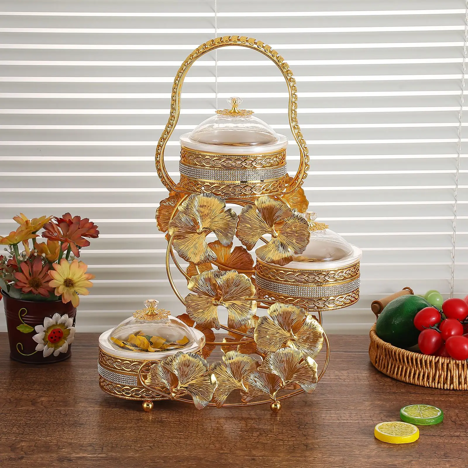 Light luxury ginkgo engraved portable dried fruit box with lid fruit plate Middle Eastern snack multi-grid ceramic ornament