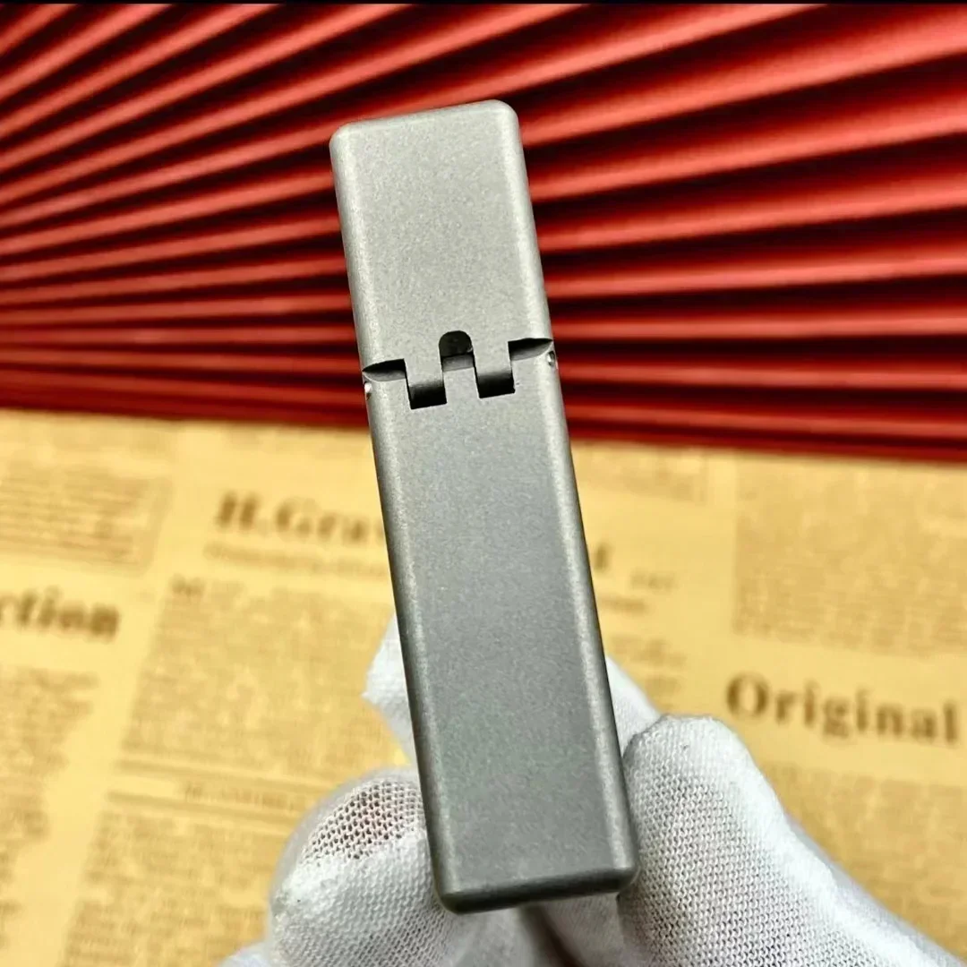 

Zorro titanium alloy 538,912 narrow machine small square headlight oil lighter gadget smoking ignition cigarette case