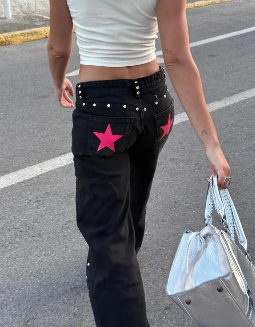 

Y2K Черные джинсы в стиле ретро для женщин, розовая звезда, задний карман, боковые заклепки, прямые брюки, повседневные уличные модные джинсовые брюки