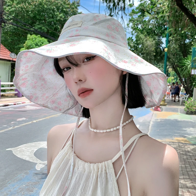 Isn Sweet Floral Lotus Leaf Edge Bucket Hat Spring and Summer Big Brim Sun Protection Show Face Small Cute Mori Czapki damskie