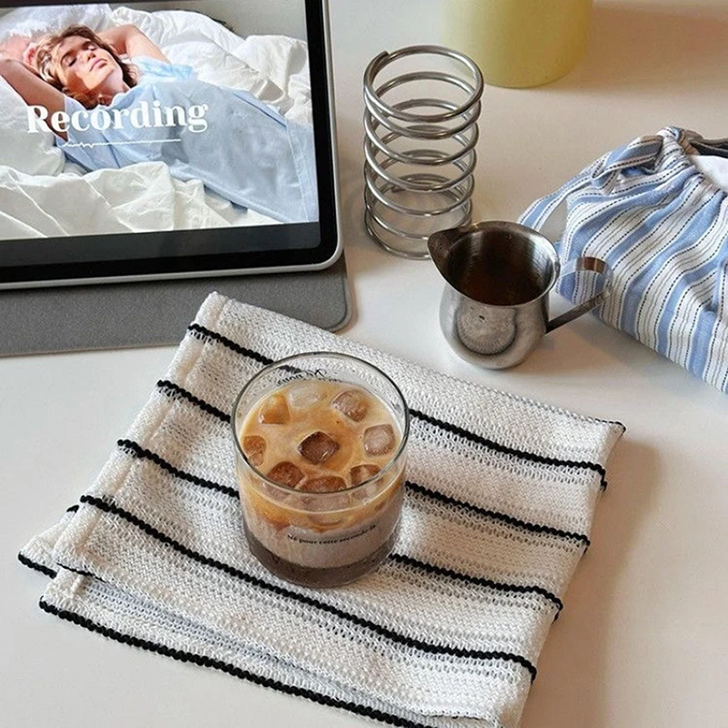 Mantel Individual Simple a rayas blancas y negras, mantel para mesa de comedor, posavasos, fondo para posar comida, vajilla para el hogar y al aire libre, 1 Uds.