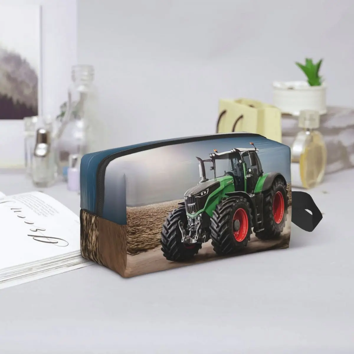 Fendt جرار المرأة حقيبة مستحضرات التجميل السفر ماكياج المنظم الحقيبة أدوات الزينة تخزين Dopp كيت صندوق مقلمة