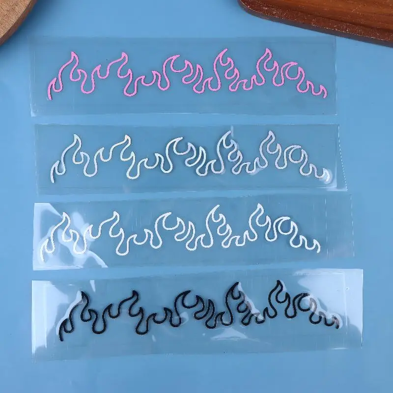 قطعة واحدة من ملصق اللهب للسيارة والكمبيوتر المحمول ولوحة القيادة والمرآة - هدية لتزيين المرآة |   تصميم اللهب النابض بالحياة