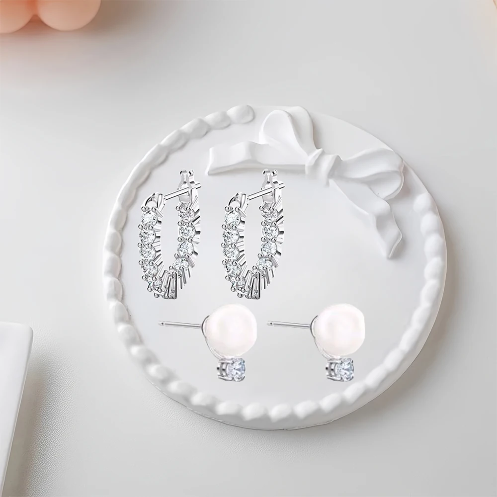 

2025 Hot Selling Brand Women's Earrings Simple, Fashionable, Luxurious Jewelry Suitable for Gifting To Friends