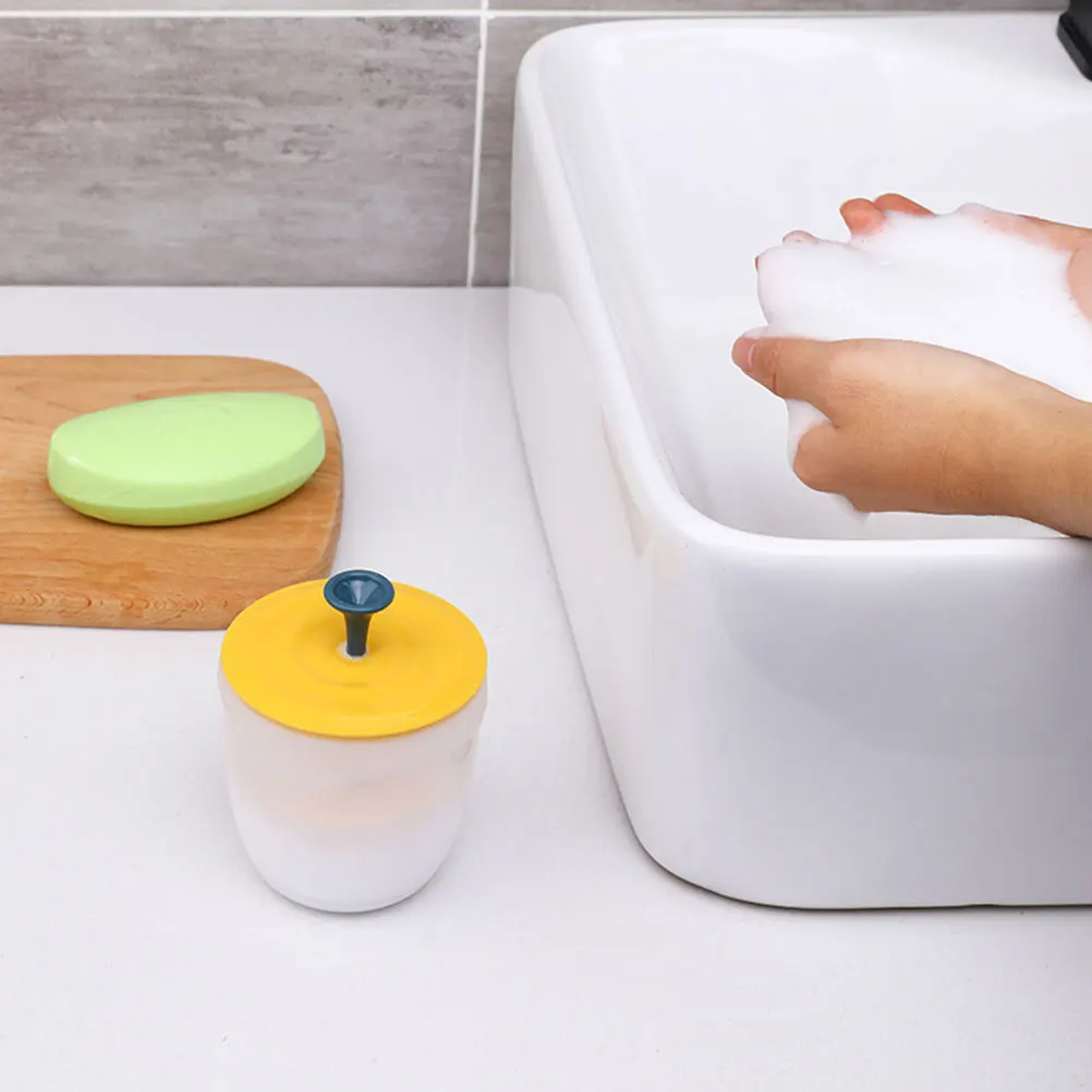 

4pcs Facial Cleanser Bubbler Foaming Cup Bubble Maker Mini Tool Whipped Bottle Portable Travel Device Lightweight PP Material
