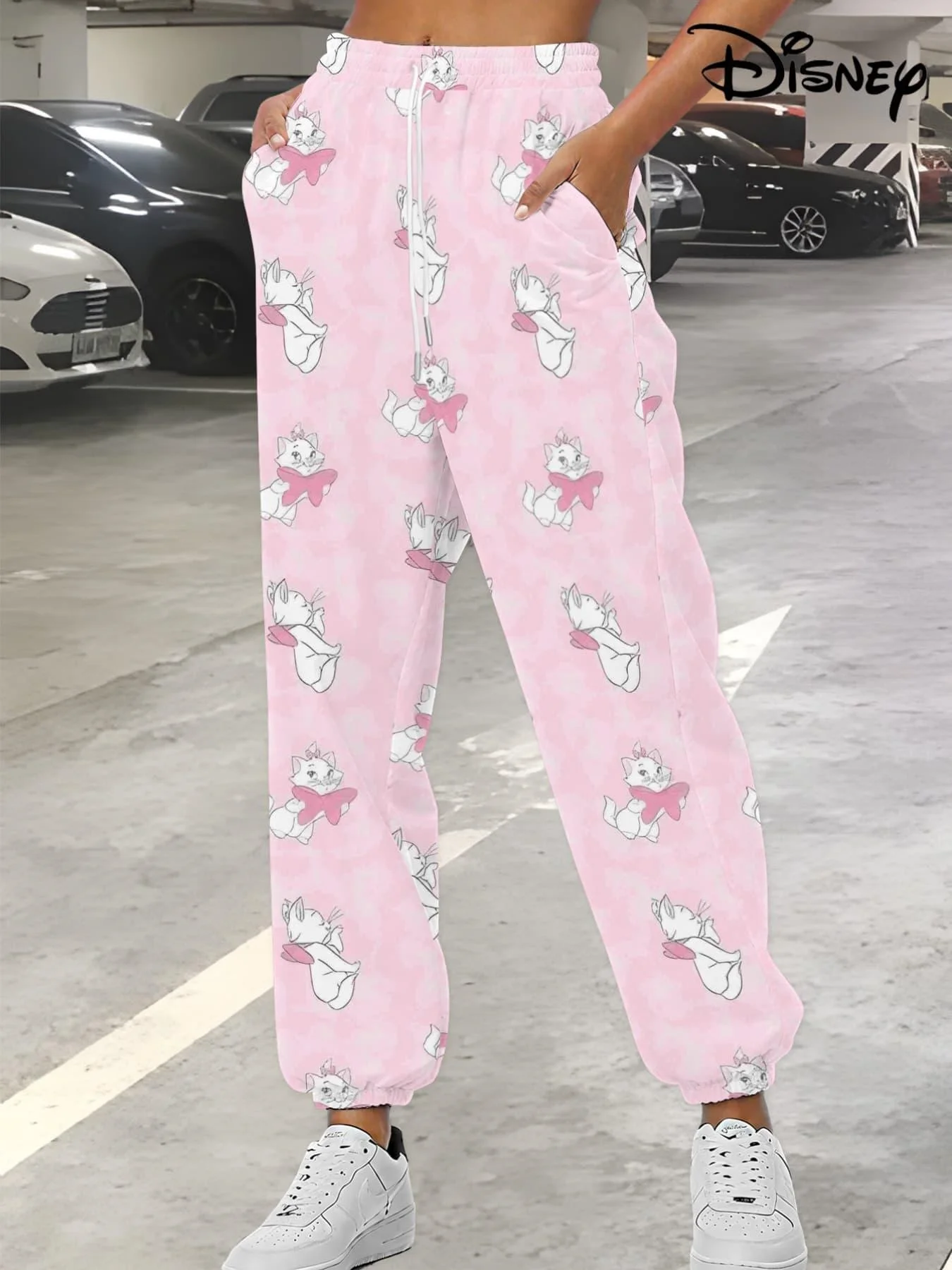 Disney Cartoon Mary Cat Mickey Minnie Series Street Primavera e Autunno Style Leg Binding Pants Bestseller per adulti da donna oversize