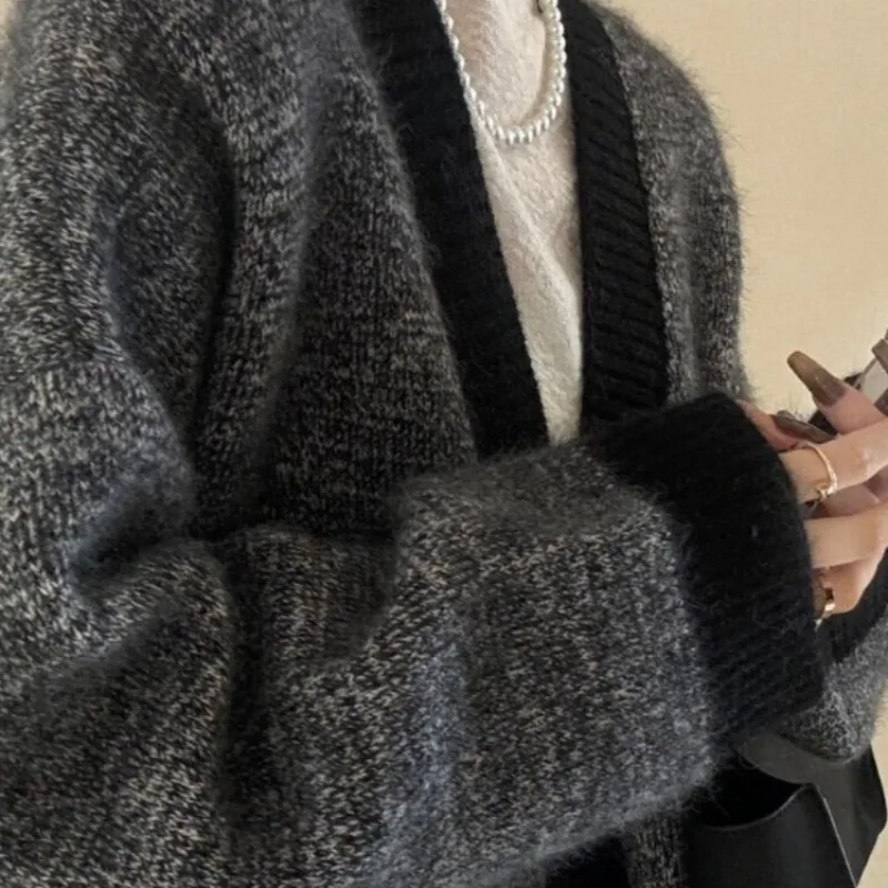 2025 Autumn Dark Gray Mixed-knit V-neck Big Sweater Cardigan Lazy High-end Loose-knit Jacket 3