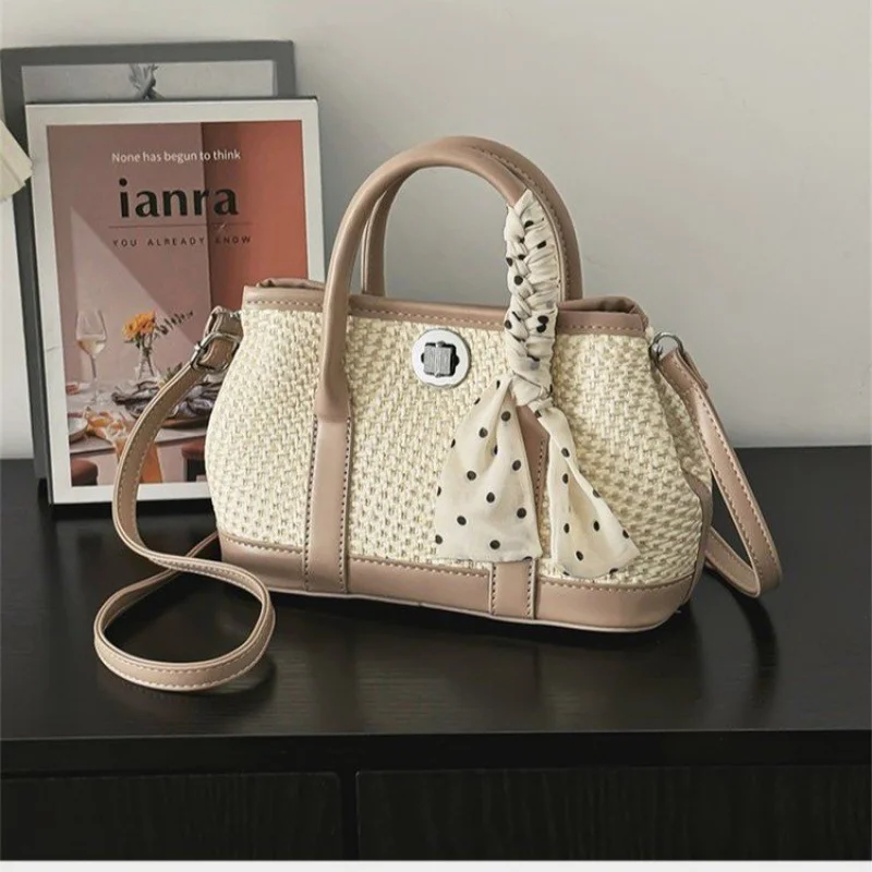 

Classic Popular Women's Messenger Bag Leather Crossbody Shoulder By Famous Designer Elegant Luxury Brand Ladies