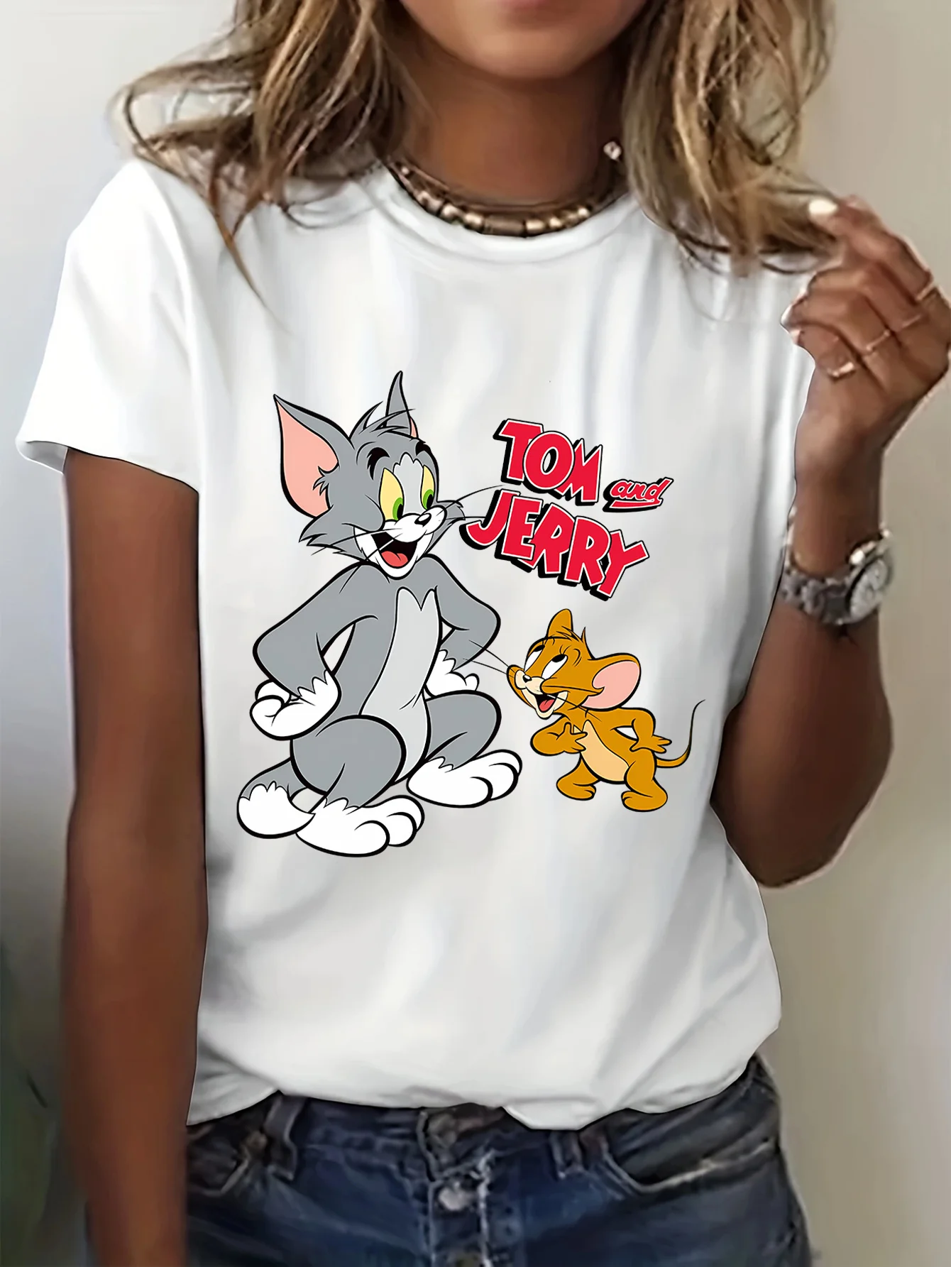 2025 Tom et Jerry graphique femmes T-Shirt à manches courtes coton t-shirts dessin animé Tom et Jerry Y2k T-shirt femmes vêtements été hauts