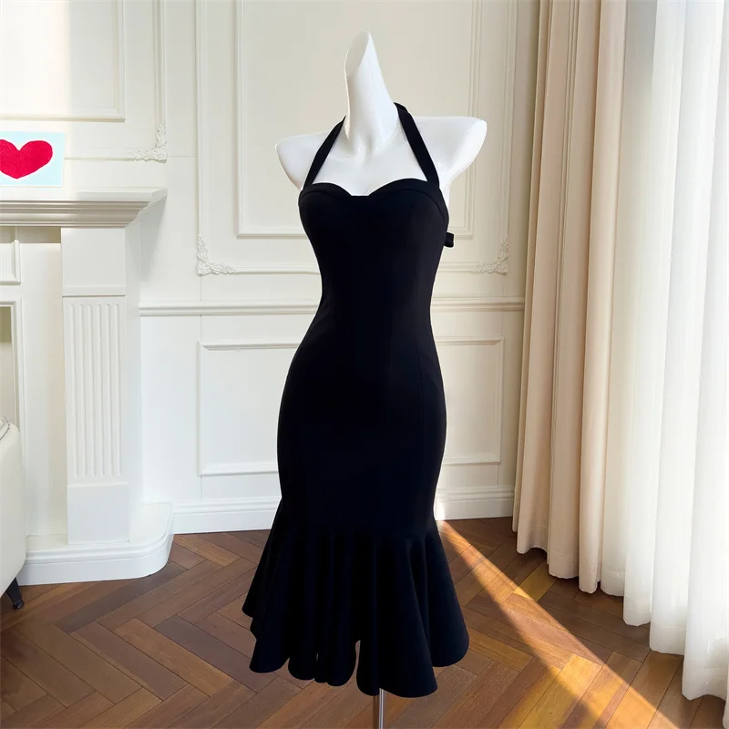 Elegnat Halter Neck Backless Fashion Women Dress Black Mid Length Bodycon Evening Club Cocktail Party Summer Mermaid Dresses