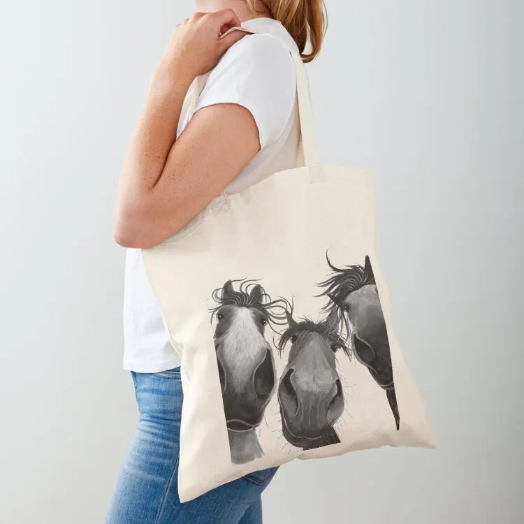 HaPPY HoRSe PRiNT ' WHo LeFT THe GaTe OPeN B&W ? ' BY SHiRLeY MacARTHuR Tote Bag