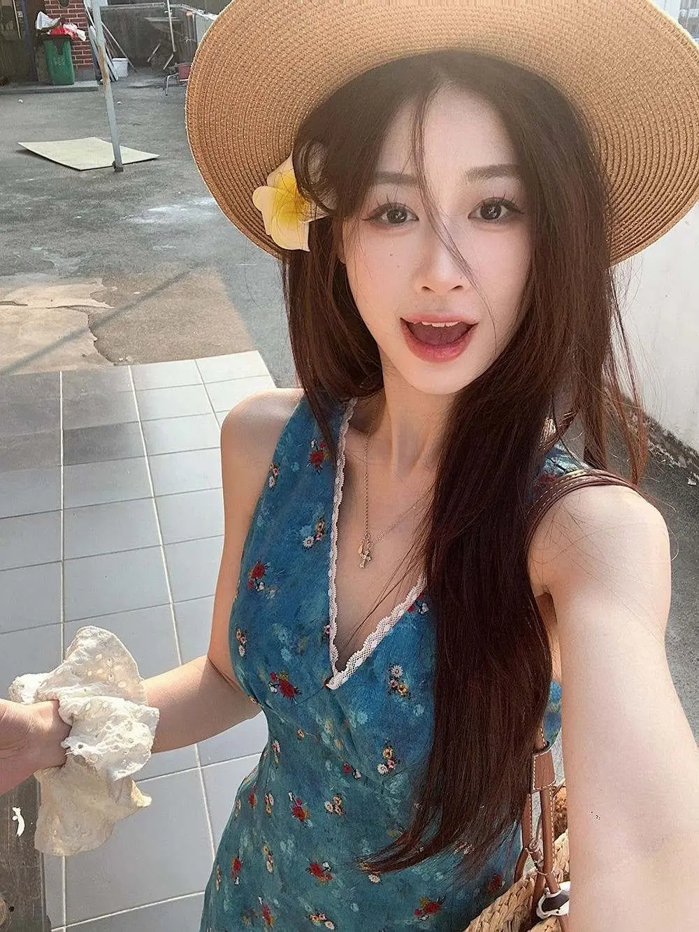 Robes sans manches pour femmes, robe d'été victorienne en mousseline de soie, avec des appliques brodées, froncées, perceuses smockées, perles perlées