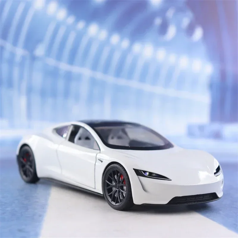 1:24 Tesla ROADSTER Alloy Car Model Simulation Sound And Light Pull Back Metal Toy Car Boys Collection Ornaments Gift F602