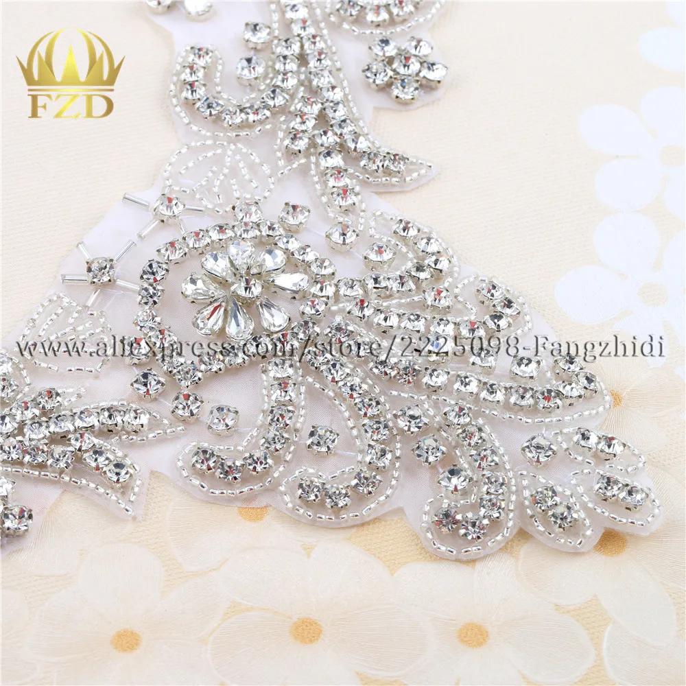 FANGZHIDI 1 Pezzo Fatto A Mano Hot Fix Per Cucire Strass In Rilievo di Cristallo Abito Da Sposa Applique per Abito Da Sposa decorazione Neckline