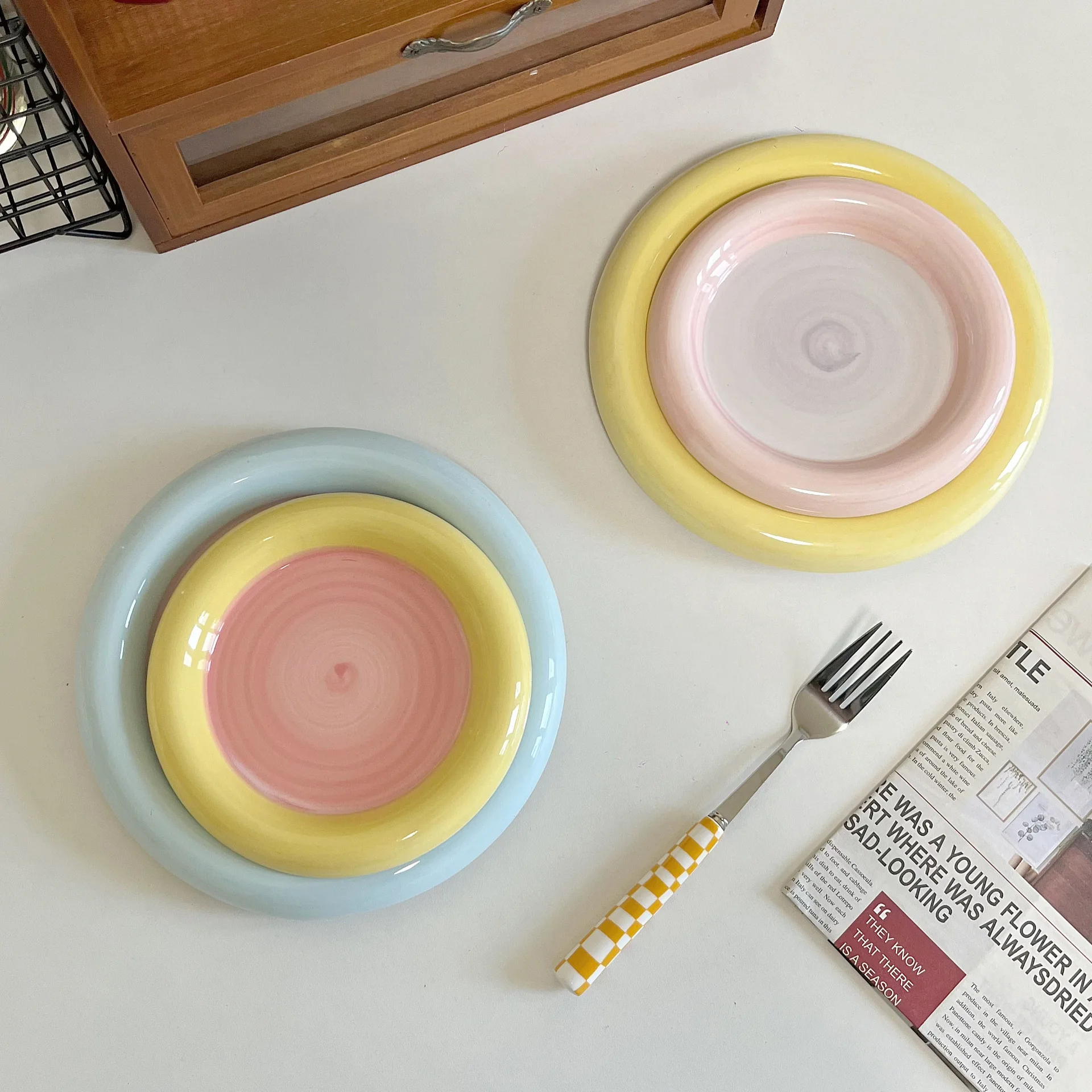 طبق سيراميك مستدير، طبق طعام غربي ذو حدين سميك، طبق للوجبات الخفيفة الإبداعية، أدوات المائدة الأوروبية، أدوات المطبخ ذات الدورة الرئيسية من السيراميك #2