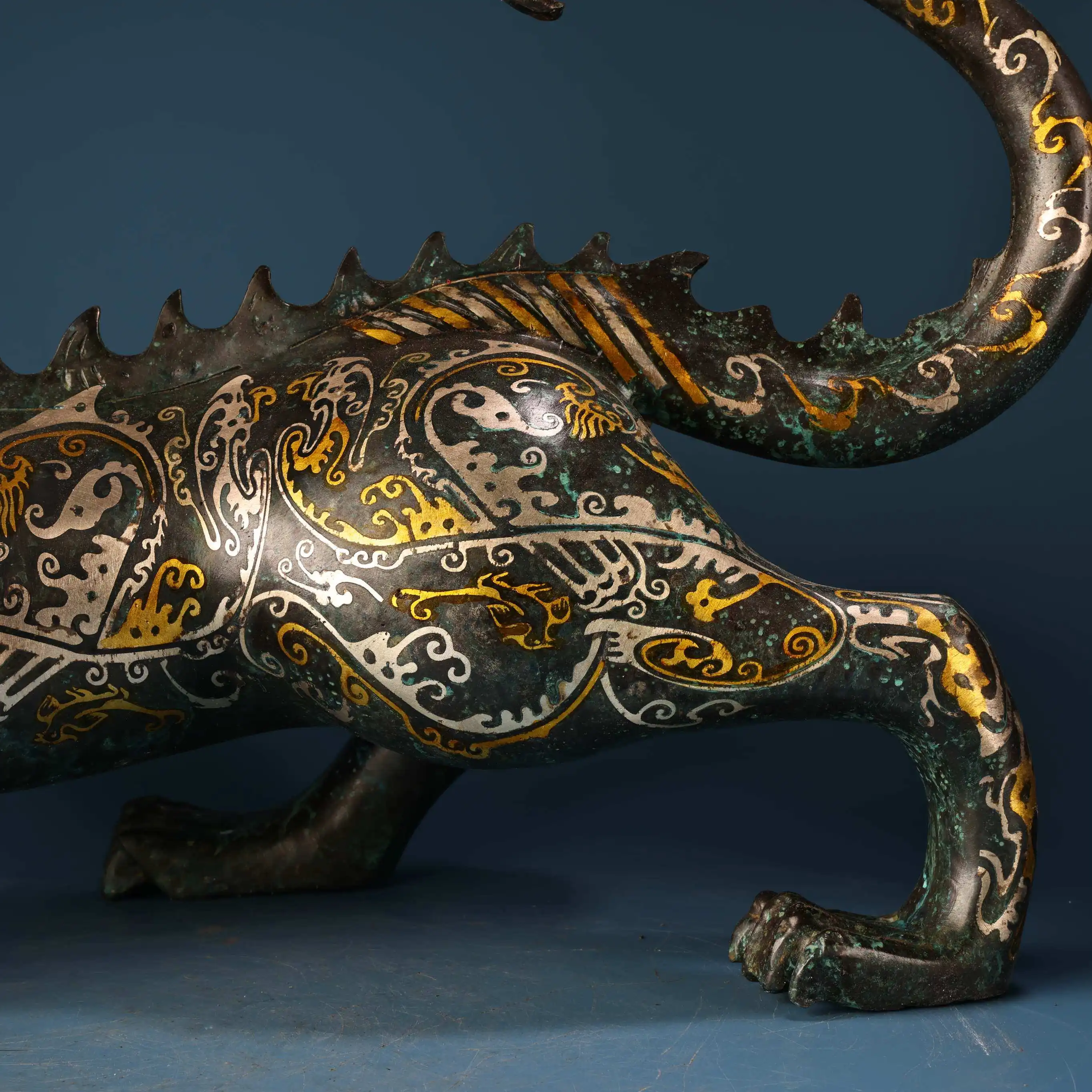 Vintage Chinese Bronze Gold Silver Inlaid Beast Looking Back Figurine Heavy Patina Exquisite Craft