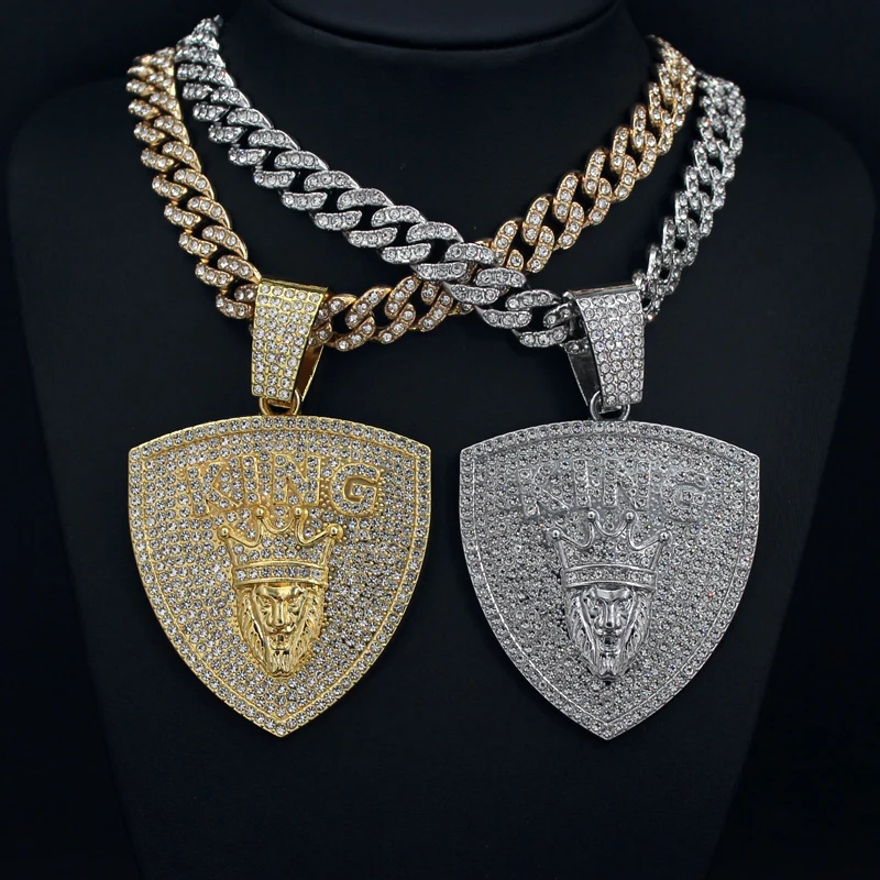 Collares con colgante de tres cruces apiladas, estilo «iced out», para hombre, con cadena cubana, joyería de estilo hip hop, ideal como regalo.