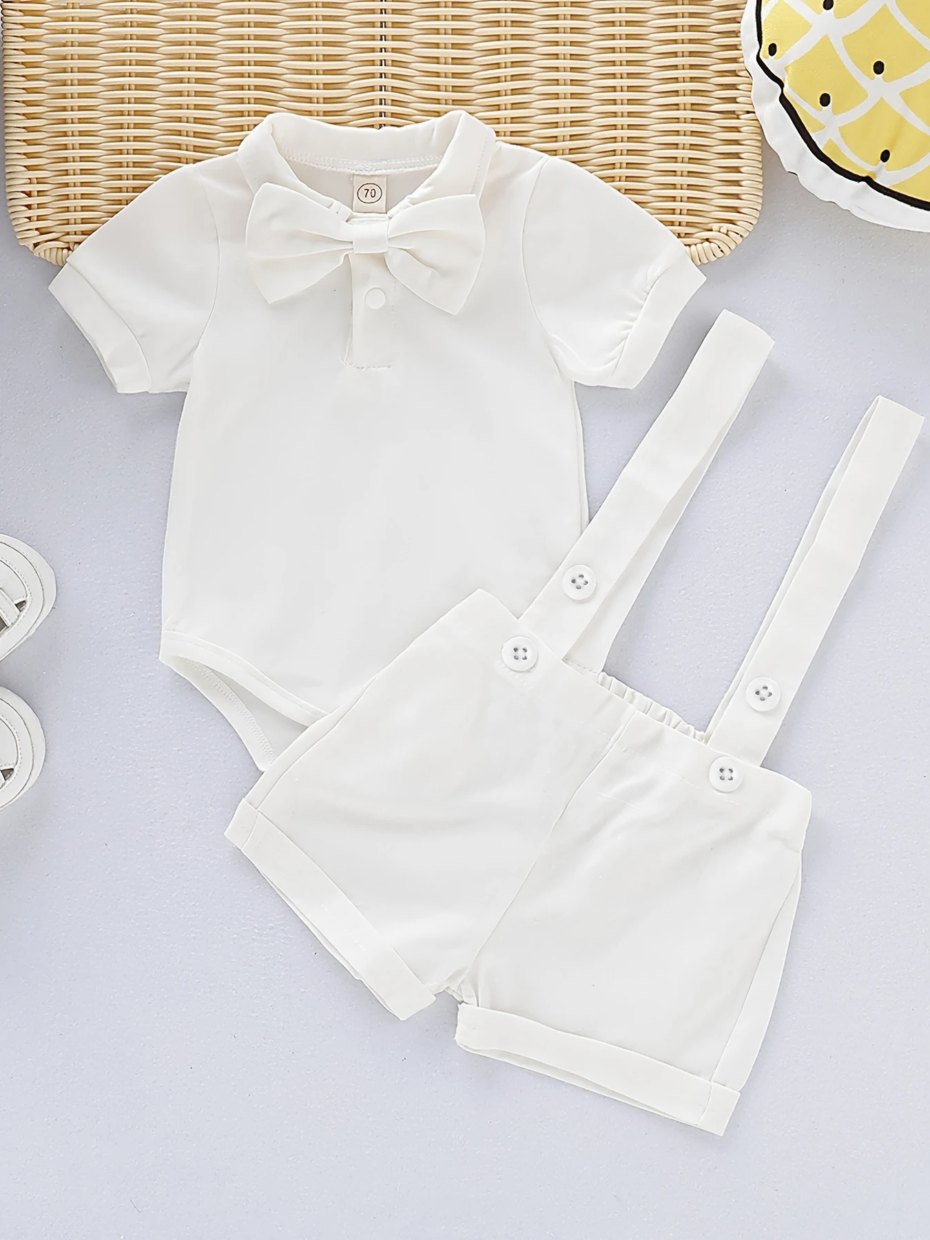 

Boys' laundry dress, white shirt, tie, suspender, shorts, two piece set for young gentlemen