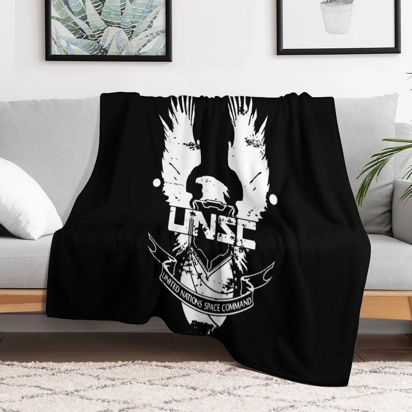 

Halo UNSC Worn Logo High Quality Throw Blanket Flannel Fabric Plaid on the sofa Hairys warm for winter Blankets