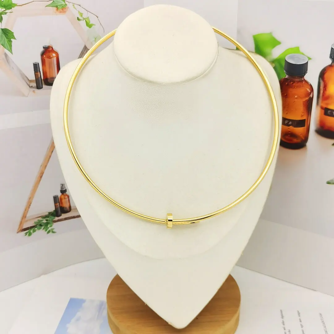 Fashion Classic Stainless Steel Stone Nail Necklace Hot Selling Light Luxury Chokers Necklaces For Women Boutique Gifts