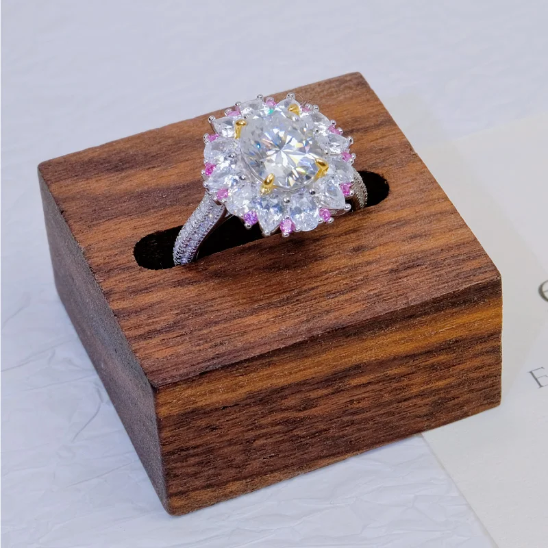    صدى جليينت 3CT مويسانيتي خواتم 925 فضة 8*10 فاخر مبالغ فيه شخصية زهرة خاتم الماس الكامل خاتم بيضاوي