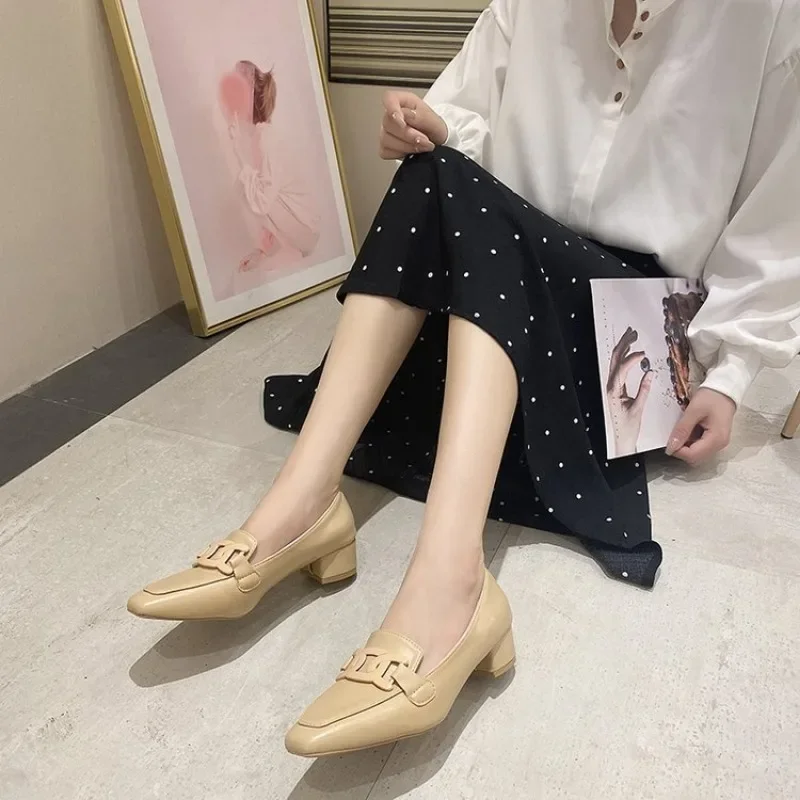 2024 Soft Leather Middle Heel Women Shoes Square Buckle Thick Heel Females Shoes Fashion Leisure Spring Ladies Dress Pumps Size