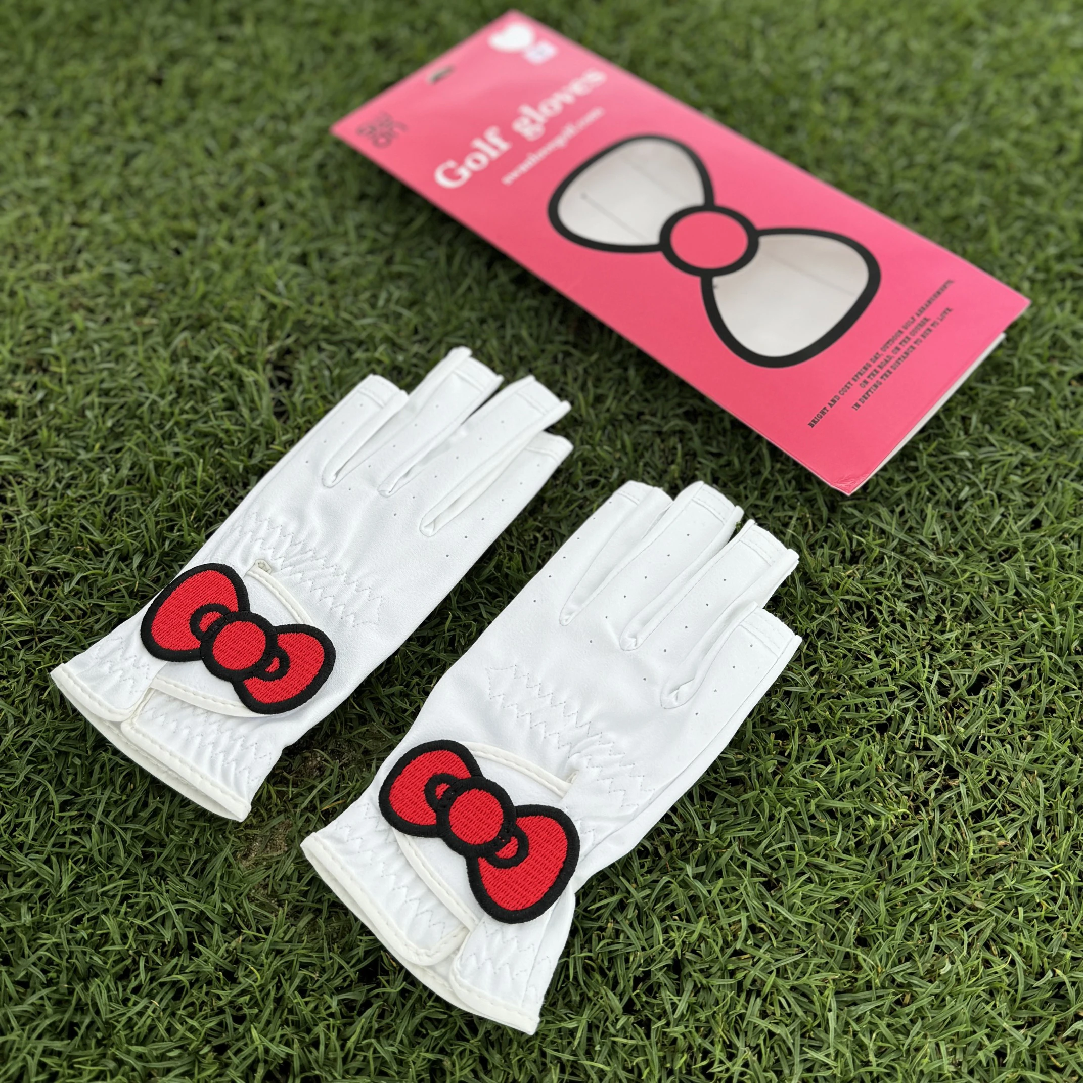 Gants de golf coordonnants demi-doigt pour femme, gants de gril doux et respirants, nœud papillon, anime Sanurgente, Kawaii, Hello Kitty, cadeau