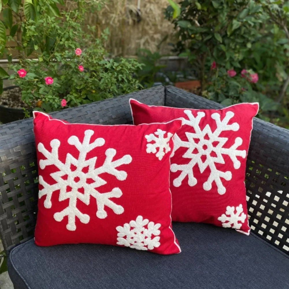 

2 Pcs Red Christmas Pillow Cover Snow Outdoor Decor Pillow Case 18x18 Inches Embroidery Couch Throw Pillows Cotton Pillowcases