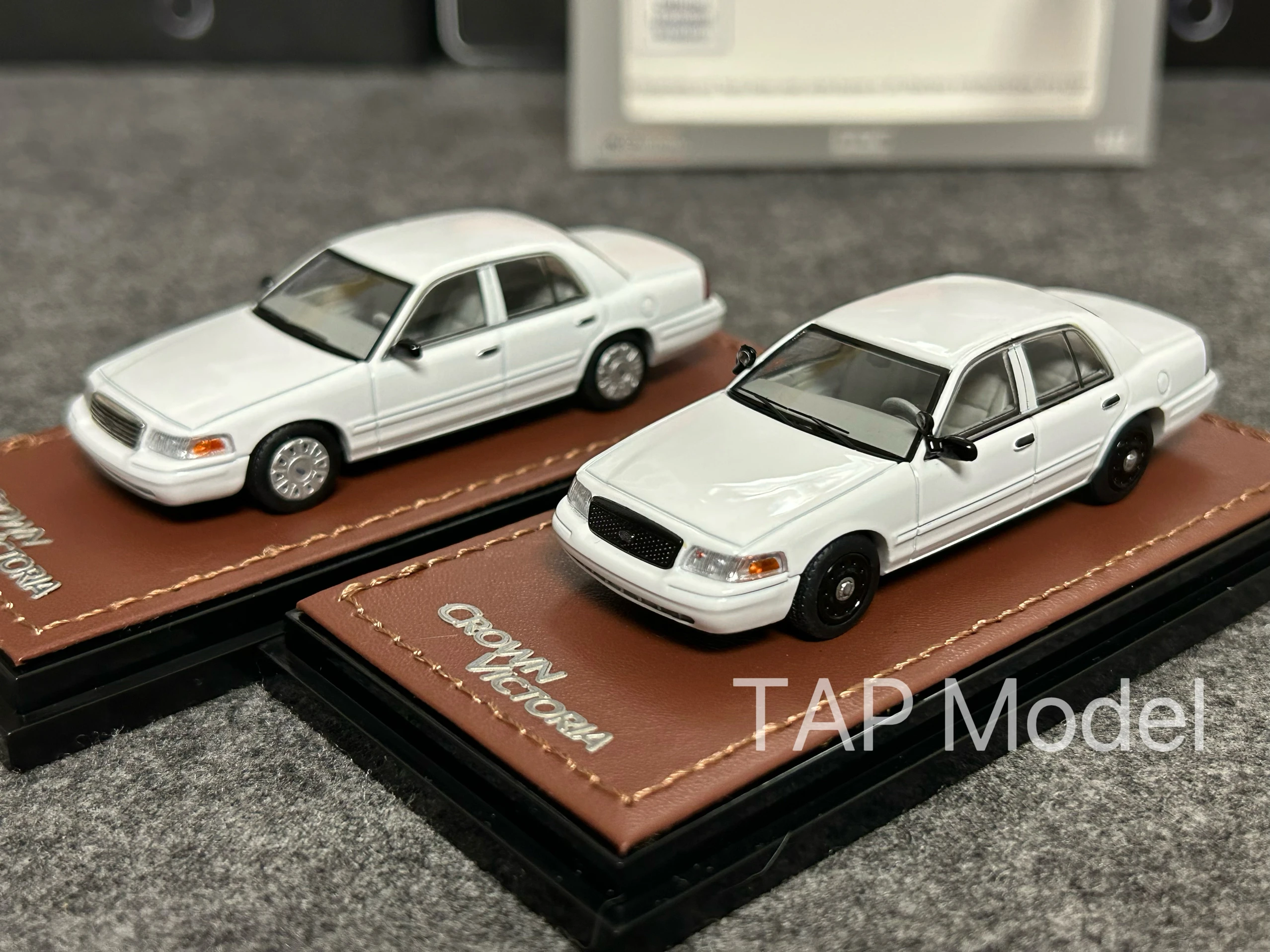 

Литой под давлением масштаб 1:64 Ford Victoria Crown STREET PACKAGE, имитация сплава, модель автомобиля, Коллекционная игрушка, подарок, сувенир, украшение для дисплея