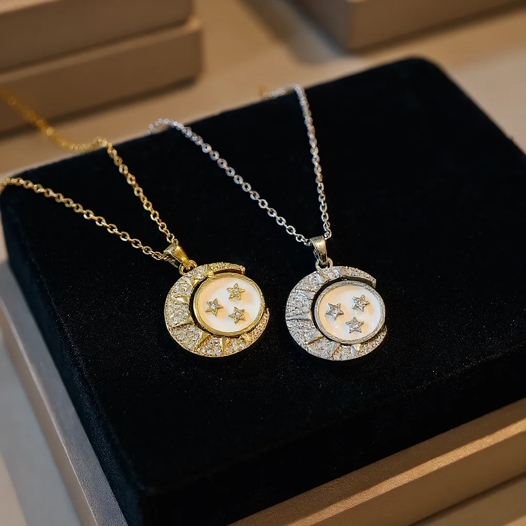 

1PC Trendy Elegant for Women Golden Star and Moon Sparkling Rhinestones Necklace Sweater Chain Bridal Wedding Party Gift