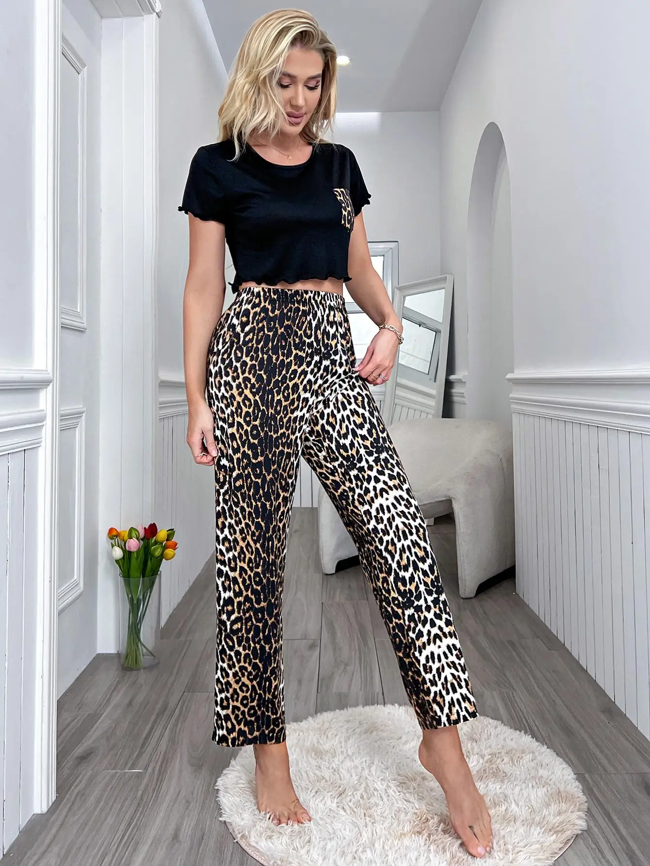 Women\'s Pajama Sets Short Sleeves Crop Tops&Long Leopard Pants 2 Pieces Sleepwear Round Neck Tee With Pocket Nightwear Suit