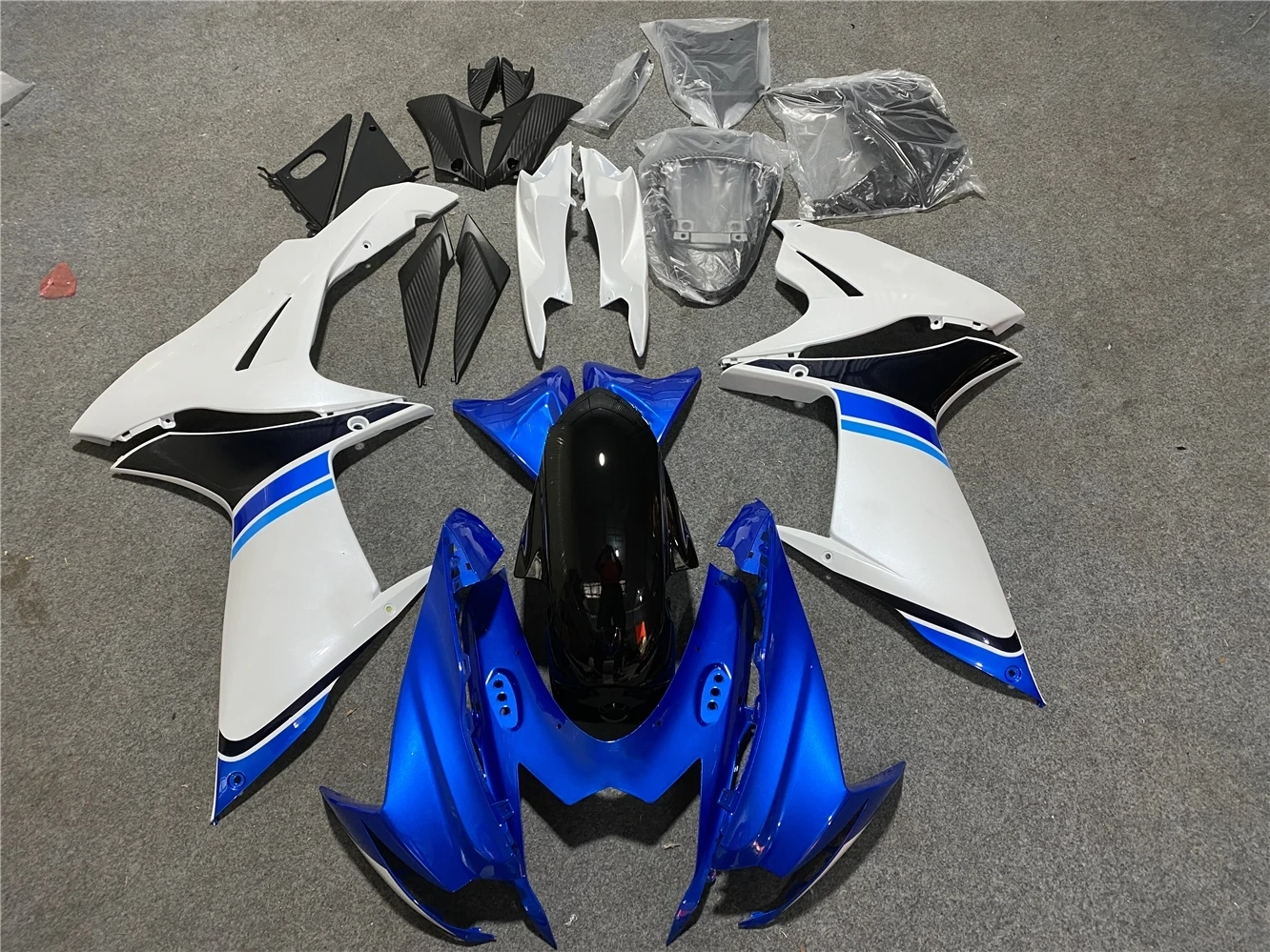 Motorcycle fairing fits GSXR600 11-21 years GSXR750 2011 2012 2013 2014 2015 2016 2017 2018 2019 2020 2021 fairing white