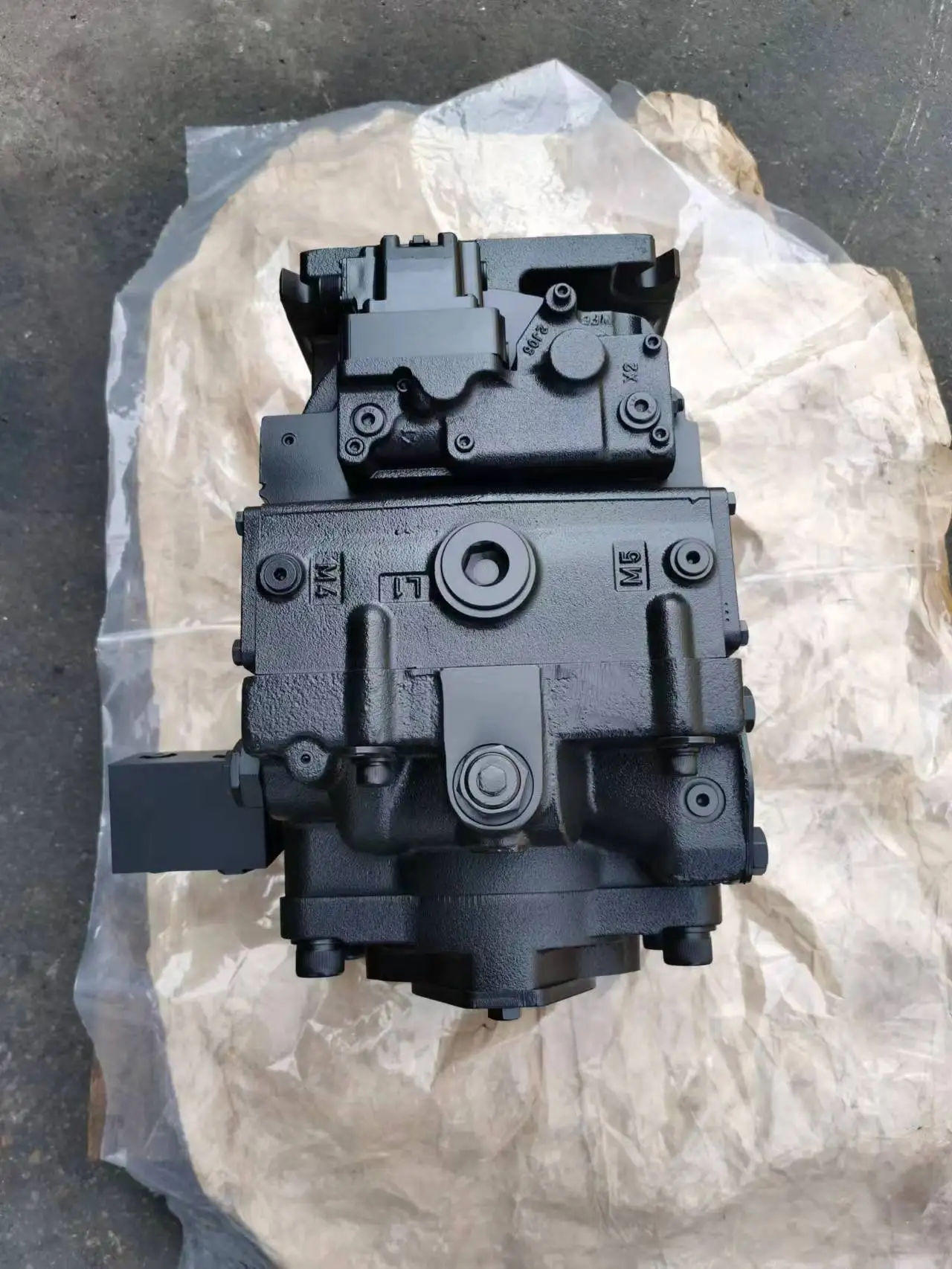 Pompa Hidrolik JRRS60BKS2820NNN3S1BEA2NNNNJJJNNN Pompa Oli Aksial Piston Hidrolik JRRS60BKS2820NNN3S1BEA2NNNNJJJNNN