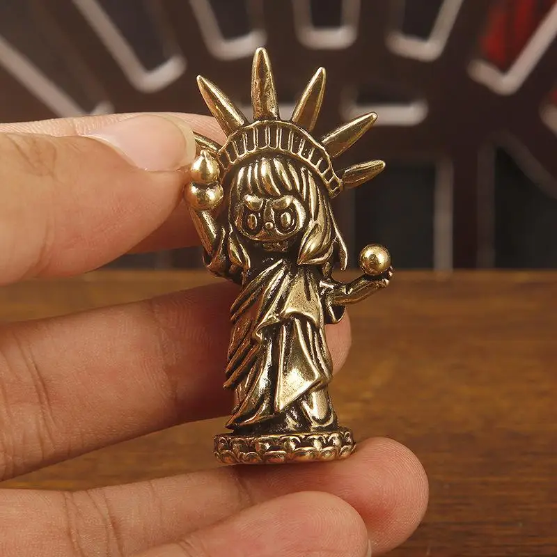 Vintage Liberty Goddess Mini Brass Statue Desktop Ornaments Creative Office Home Display Collectible Decor