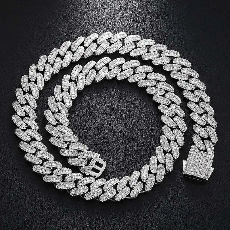 

Best Price Iced Out Custom Bling Buguette VVS Moissanite Diamond Pass Diamond Tester Miami Cuban Link Chain Necklace