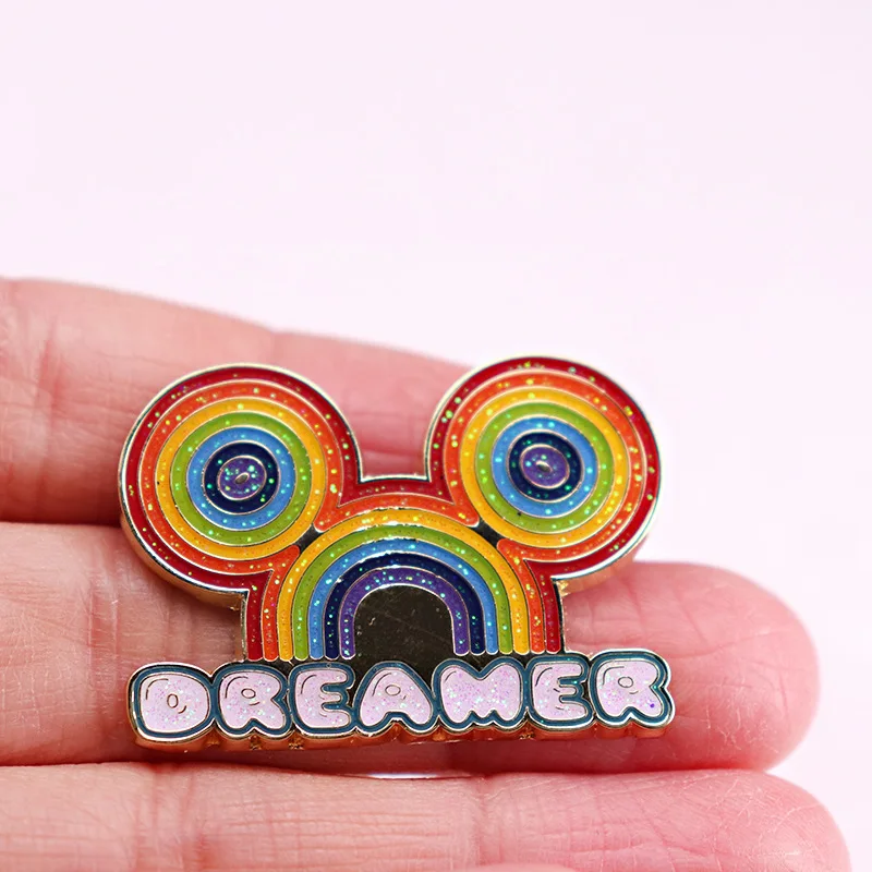 

Creative Dreamer Mickey Head Brooch Exquisite Rainbow Metal Badge Fashion Lapel Pin Bag Accessories for Men and Women Gifts Kids