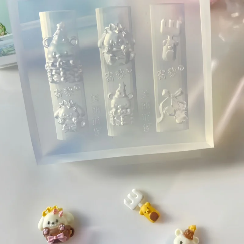 1 szt. Urocza silikonowa forma do zdobienia paznokci, kuchenna forma do ciast, lodów, widelców, łyżek, deserów, forma do dekoracji paznokci 3D z motywem zwierząt - mały miś, pies.