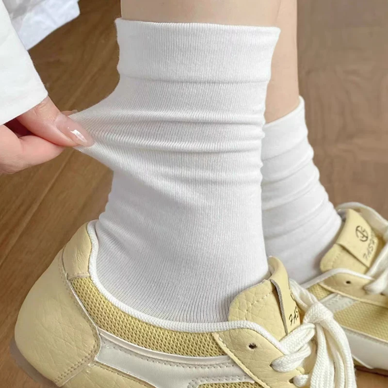 1/5 Paar einfarbige Socken in mittlerer Wadenlänge, weich, schweißabsorbierend, atmungsaktiv, lässig, trendig, vielseitig, für den Alltag, stilvolle Damensocken – Detail 4