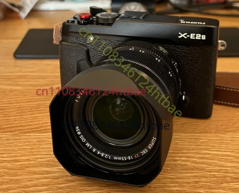 

Square Metal Lens Hood with Cap for Fujifilm XF 18-55mm f2.8-4 R LM OIS Lens
