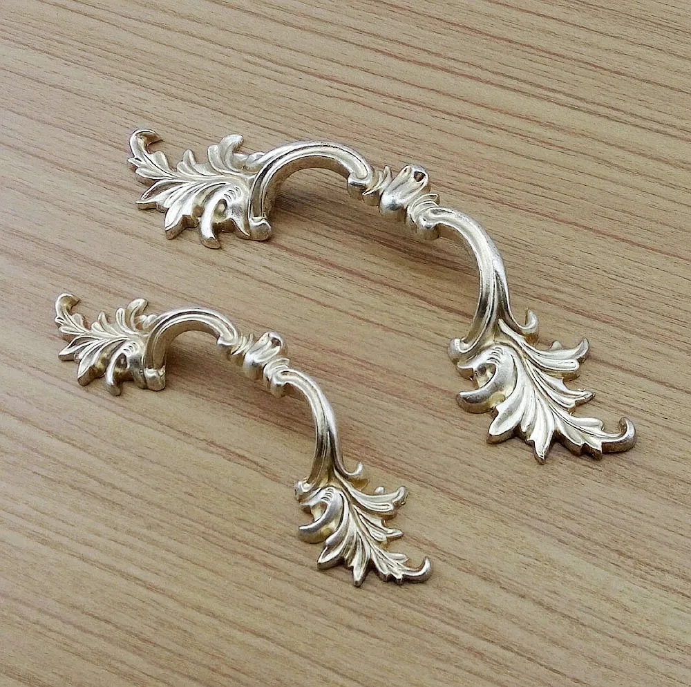 Antique Bronze Classic Furniture Hardware Handle Kitchen Cabinets Small Door Drawer Wardrobe Cupboard Dresser Handle Pull Knobs