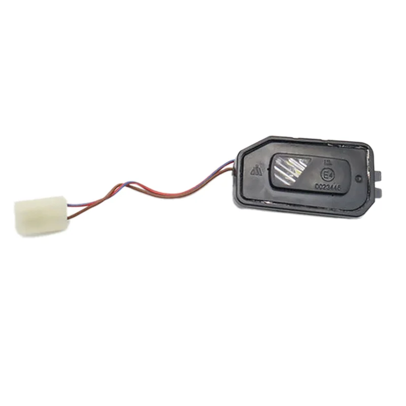 

Car LED Right Side Wing Mirror Puddle Light Courtesy Lamp for Benz W205 W213 GLB GLC 2014-2020 A0999064402
