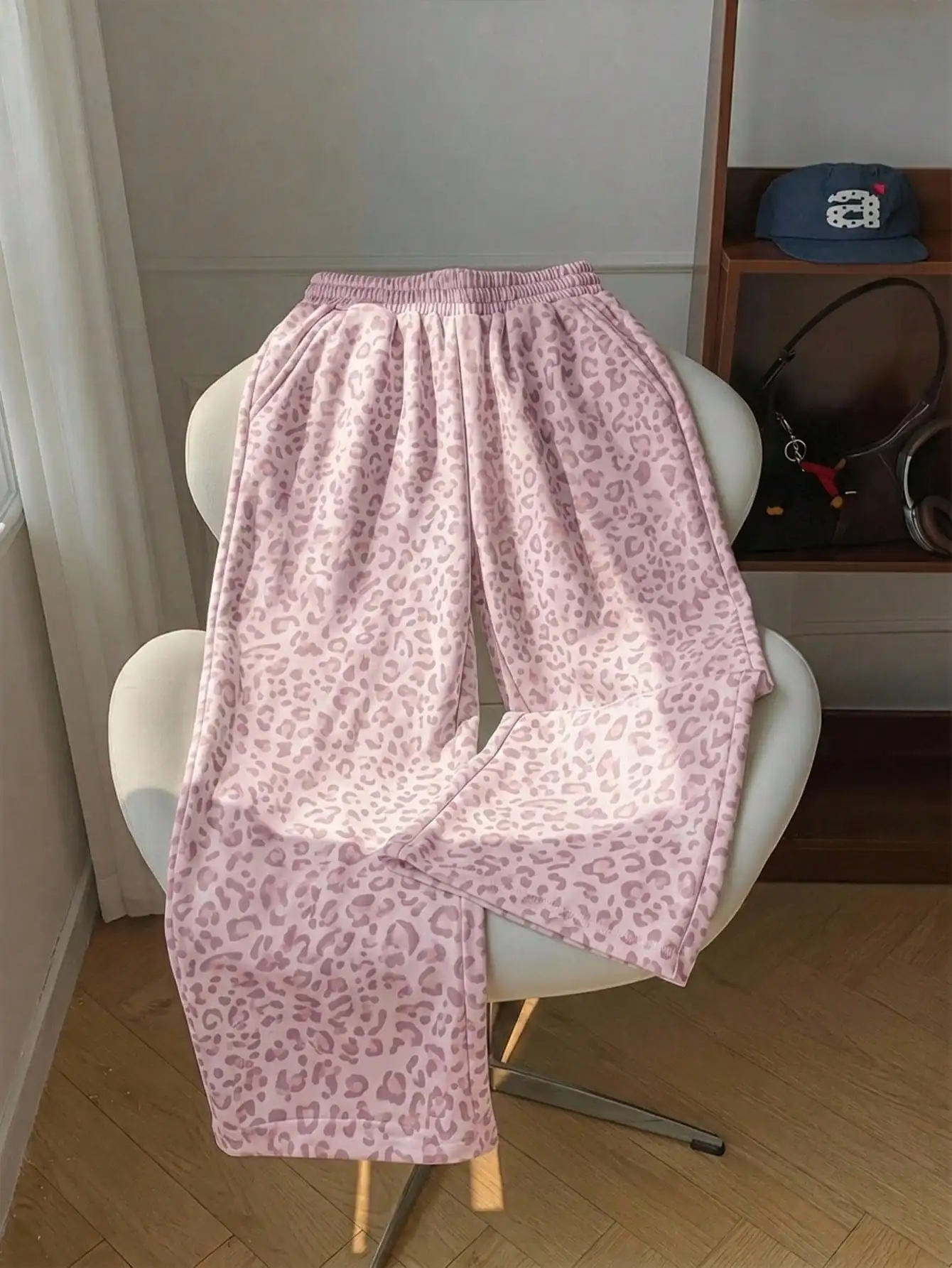 Women Pink Leopard Print Wide Leg Sweatpants, Elastic Drawstring Waist Loose Baggy Casual Trousers Y2K Streetwear Pants