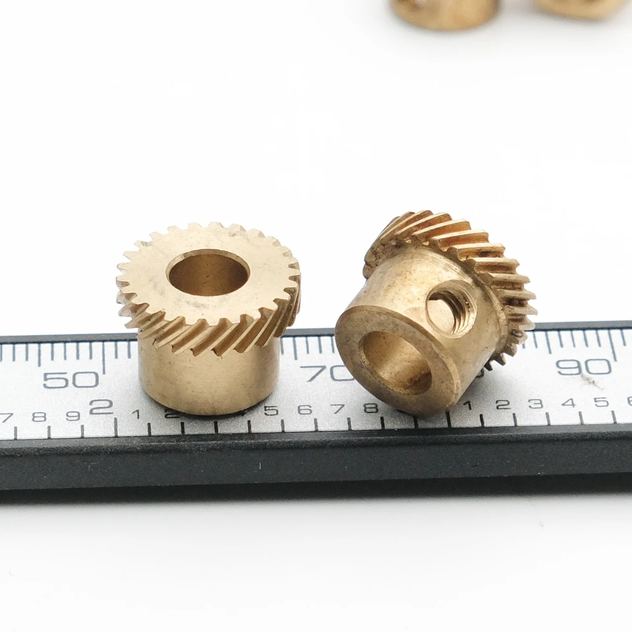 6mm Metal Right Angle Reduction Transmission Helical Gear PTZ Automation Equipment Robot 25 Teeth Camera Accessory 1/1