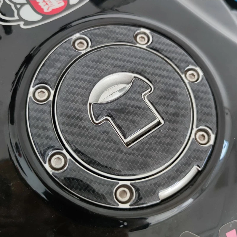 3D Carbon Fiber Motorcycle Accessories Fuel Tank Cover Stickers For Yamaha Honda Suzuki BMW Kawasaki TVS Pulsar KTM Benelli